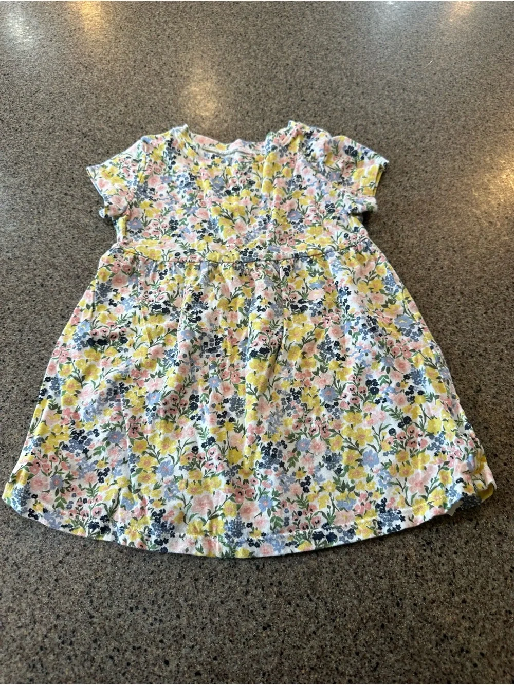 Old Navy Floral Short Sleeve Dress in Yellow, Pink & Blue